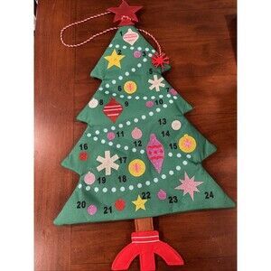 Target felt wondershop advent count down calender christmas tree 28”-15” EUC